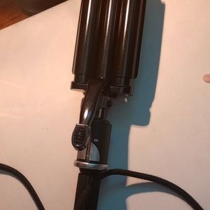 BabylissPRO Porcelain Ceramic Triple Barrel Waver, Black